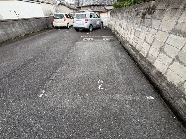 HYDE　PARK（ハイド　パーク）の駐車場