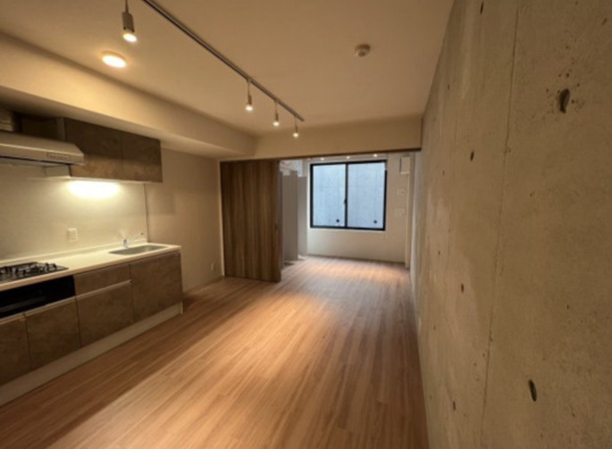GRAN PASEO市谷仲之町の居間・リビング|仕切りを開けると開放的なお部屋