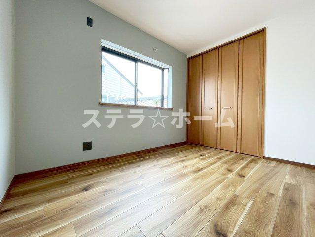 十三東4 中古戸建の洋室|使い勝手のいい洋室です