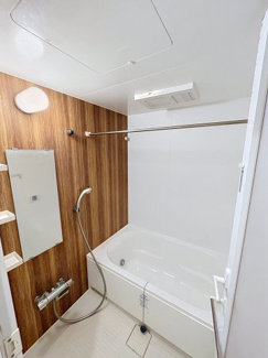 【浴室】 | GlowHomes溝の口 | ※同建物ほかのお部屋の写真です。