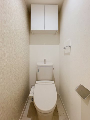 【トイレ】 | GlowHomes溝の口 | ※同建物ほかのお部屋の写真です。