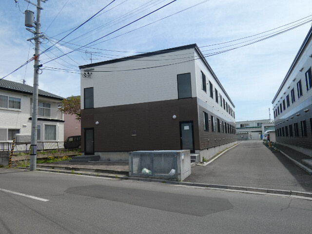 レオパレスエミール美原台Ａ館