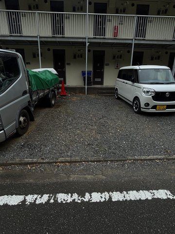 ☆隣地駐車場☆