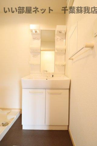 コンフォルターブル　Ⅱの洗面所|洗面所です