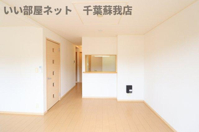 コンフォルターブル　Ⅱの居間・リビング|ゆったりとした居間です