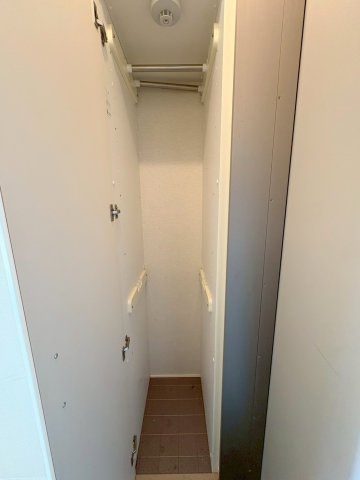 メゾンクラニアのエントランス|★オートロック付きエントランス★
