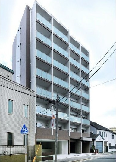 アレーヌコート金山の外観