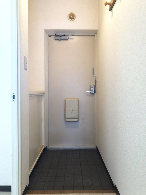 サニーヒル長後の玄関