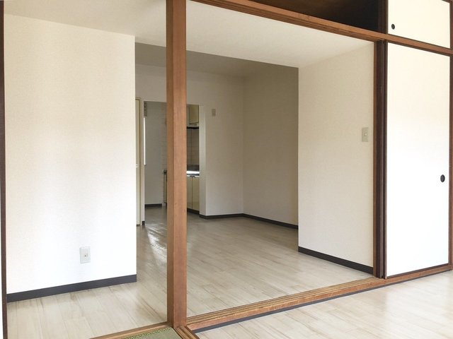 サニーヒル長後の居間・リビング