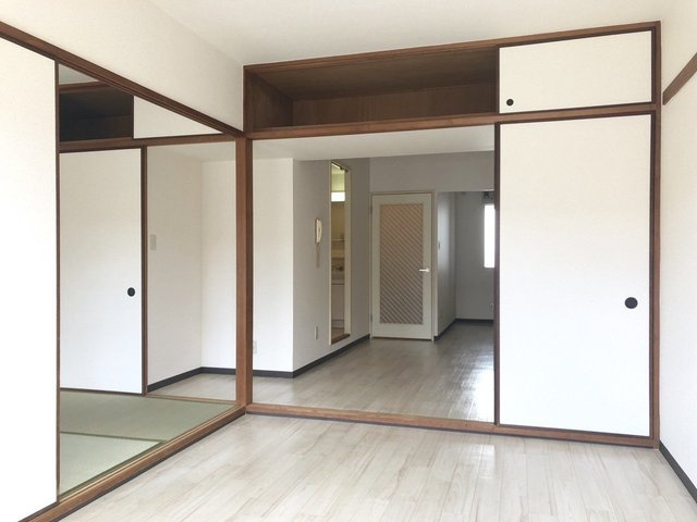 サニーヒル長後の洋室