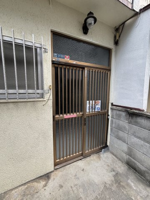【玄関】 | 金田町6丁目貸家