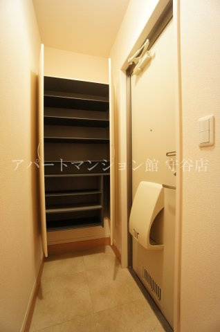 フルールAの玄関