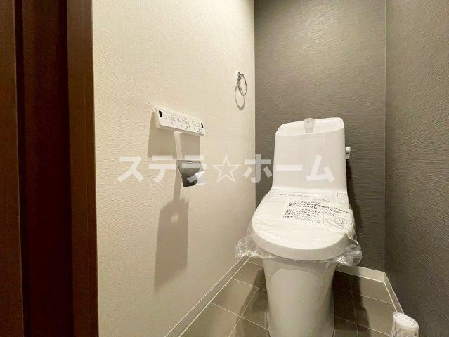 野中南2 中古戸建のトイレ|シンプルで使いやすいトイレです