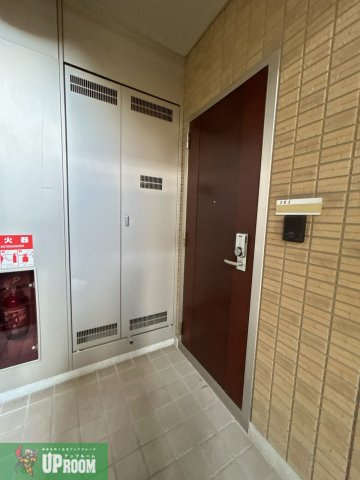 メープルハウスの玄関