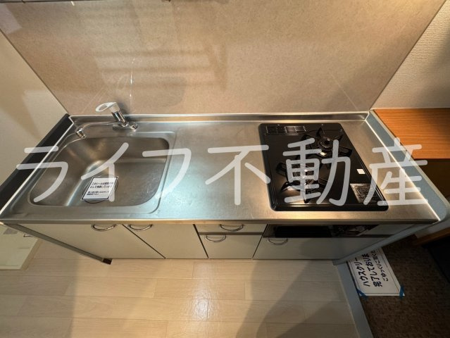 Twinsのキッチン|コンパクトなキッチンで掃除もラクラク
