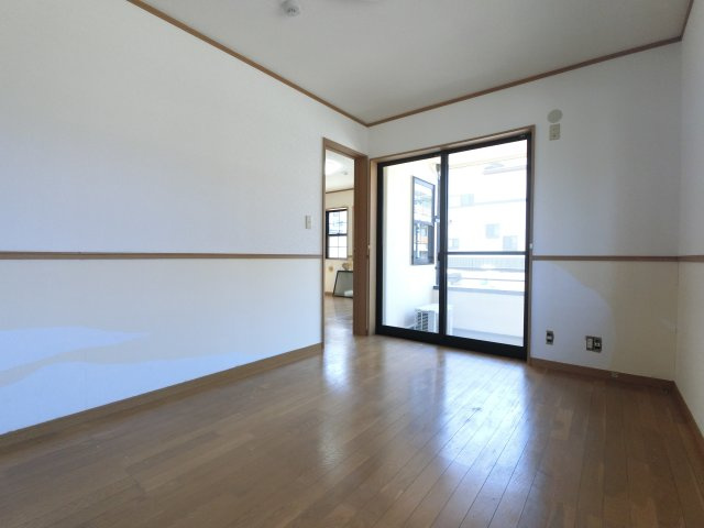 スリールのその他