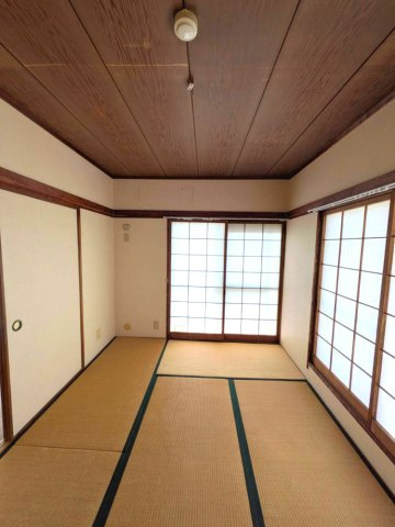 パレ武庫川の和室|柔らかい畳が心地よい和室