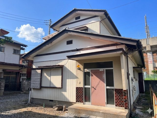 小山市三峯　続き間和室のある中古住宅、小山駅歩いて12分の外観|2棟目