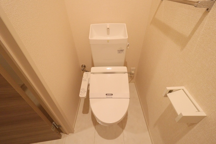 カーサベルデのトイレ|もちろん温水洗浄暖房便座です
