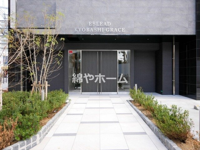 エスリード京橋グレイスのエントランス|建物の内部です