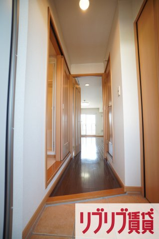 クレメント椿の玄関