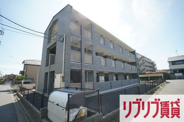 クレメント椿の外観