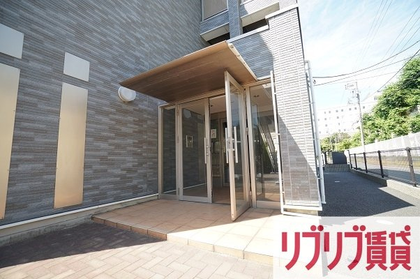 クレメント椿のエントランス