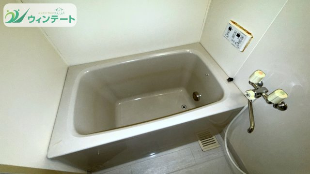 サンビップマンション取手の浴室|一日の疲れを癒す心地よいバスルーム。追い焚き・浴室乾燥機付きで、いつでも快適な湯加減と清潔な空間を保てます。