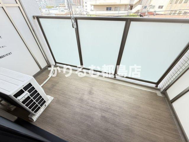 Premier Stage都島高倉町のバルコニー
