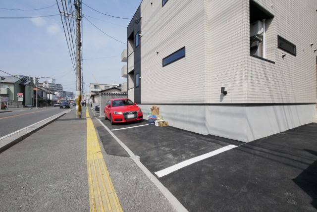 CHRONO二日市の駐車場