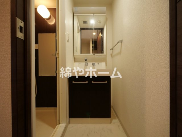 プロシード深江橋の洗面所|使いやすい洗面所です