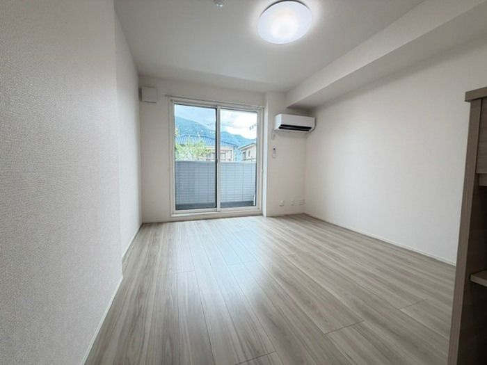 Nest　Piece　原町の洋室