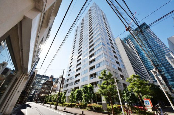 White Tower Hamamatsuchoの外観|外はこのようになっています