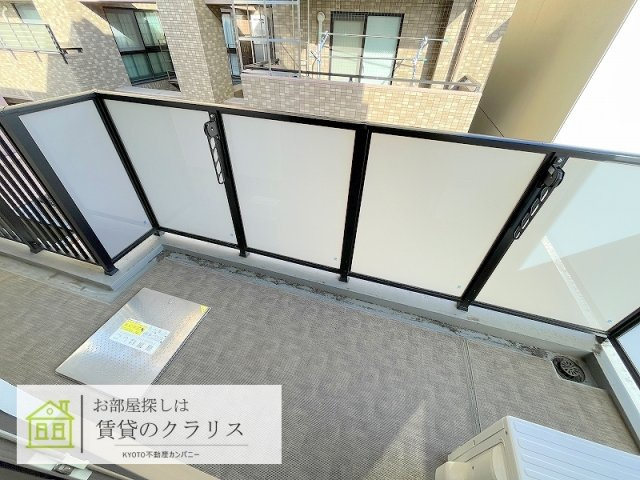 ルッソ烏丸五条のバルコニー
