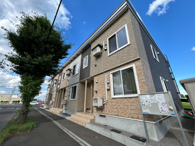 札幌市厚別区上野幌一条４丁目のアパート