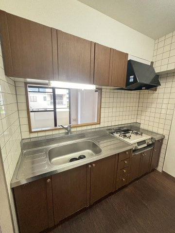 国立市富士見台２丁目の賃貸マンションのキッチン