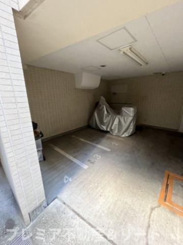 【その他共用部分】 | セントラルクリブ六本木Ⅰ | バイク置き場