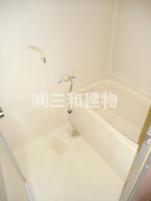 テラスパウロニアの浴室