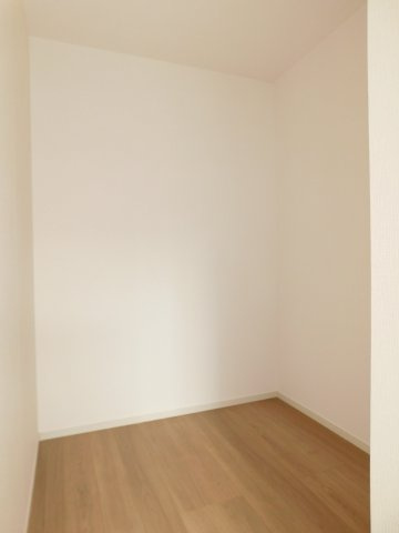 名古屋市南区赤坪町の新築一戸建の収納|◇ウォークインクローゼット◇　　家族の洋服や季節の荷物など大容量収納できます！