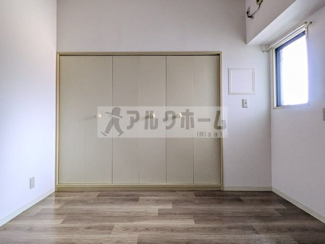 シャトーアルベールの洋室|シャトーアルベール