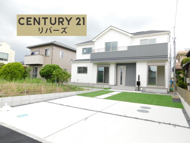 稲沢市井之口本町の新築一戸建の前面道路含む現地写真|☆限定１棟☆　新価格！！いつでも見学できます♪（お問合せ当日、平日、水曜、夜間でもＯＫ）　長期優良住宅！　南面道路！　敷地５７．１７坪　駐車４台！　全居室南向き！　広い庭付き♪　２階全居室６．０帖以上