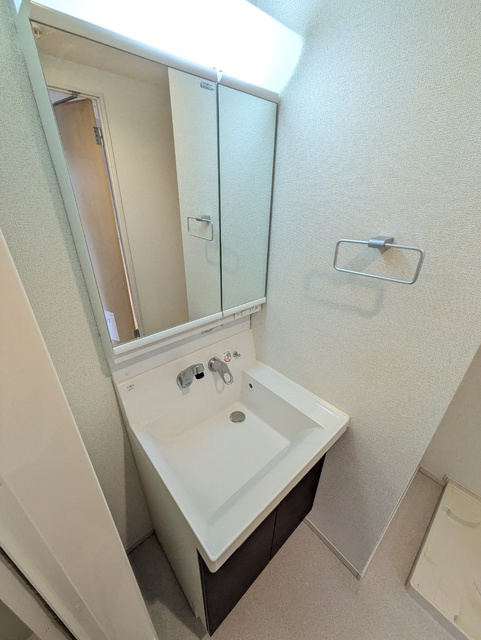 【リフォーム前の写真です】