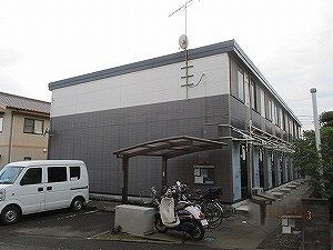 レオパレス穂の外観