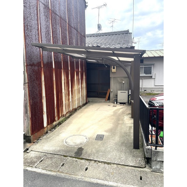 岐阜市南鶉３丁目の一戸建ての駐車場