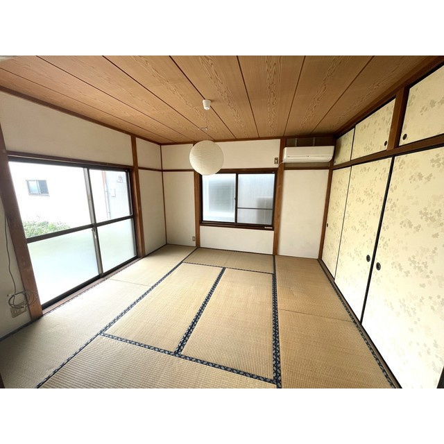 岐阜市南鶉３丁目の一戸建ての居間・リビング