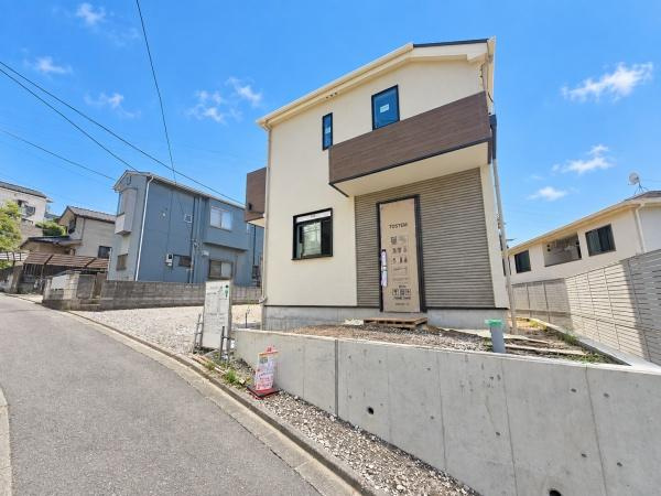 横浜市金沢区釜利谷東７丁目の新築一戸建の前面道路含む現地写真|周辺物件、周辺環境も合わせてご案内可能です！
お気軽にお問い合わせください。