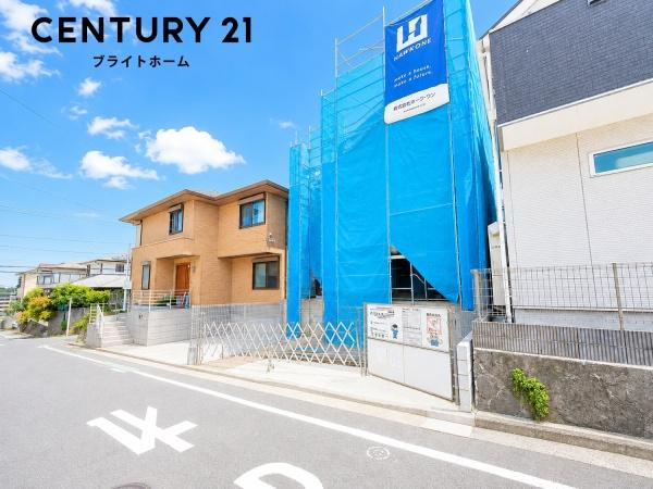 横浜市南区永田台の新築一戸建の前面道路含む現地写真|閑静な住宅街につき住環境良好です♪
お気軽にお問い合わせください。