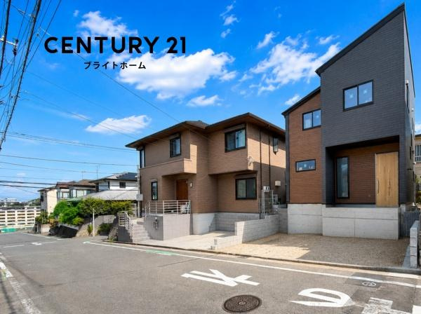 横浜市南区永田台の新築一戸建の前面道路含む現地写真|閑静な住宅街につき住環境良好です♪
お気軽にお問い合わせください。