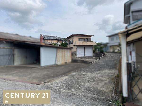 和歌山市直川　中古戸建の前面道路含む現地写真