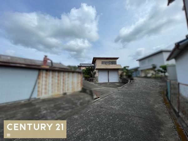 和歌山市直川　中古戸建の前面道路含む現地写真